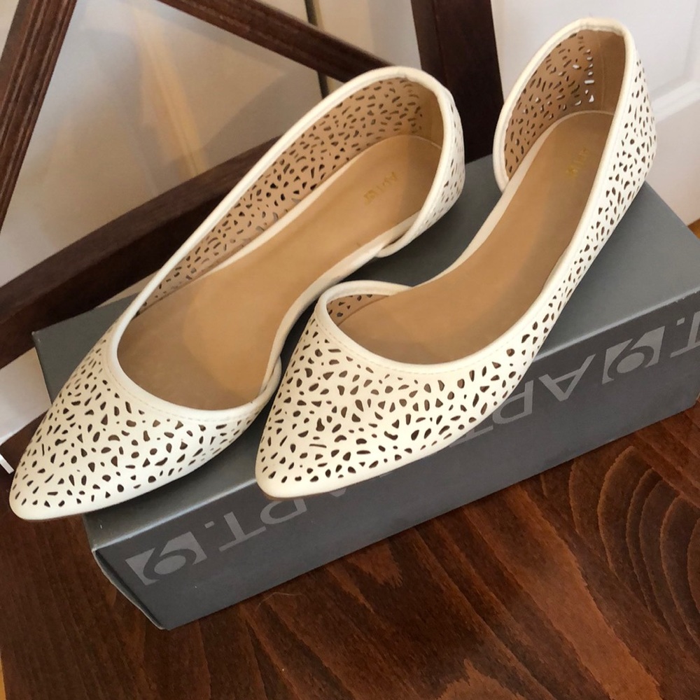 NIB spring flats